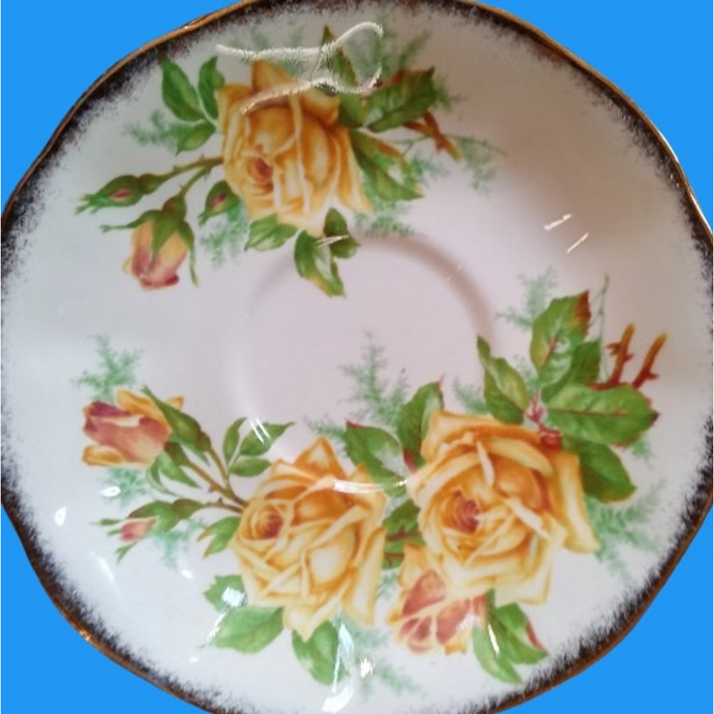 Royal Albert Yellow Tea Rose Tea Set Bone China England 7 Pcs Lot - Picture 5 of 12